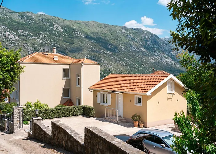Hera Apartments