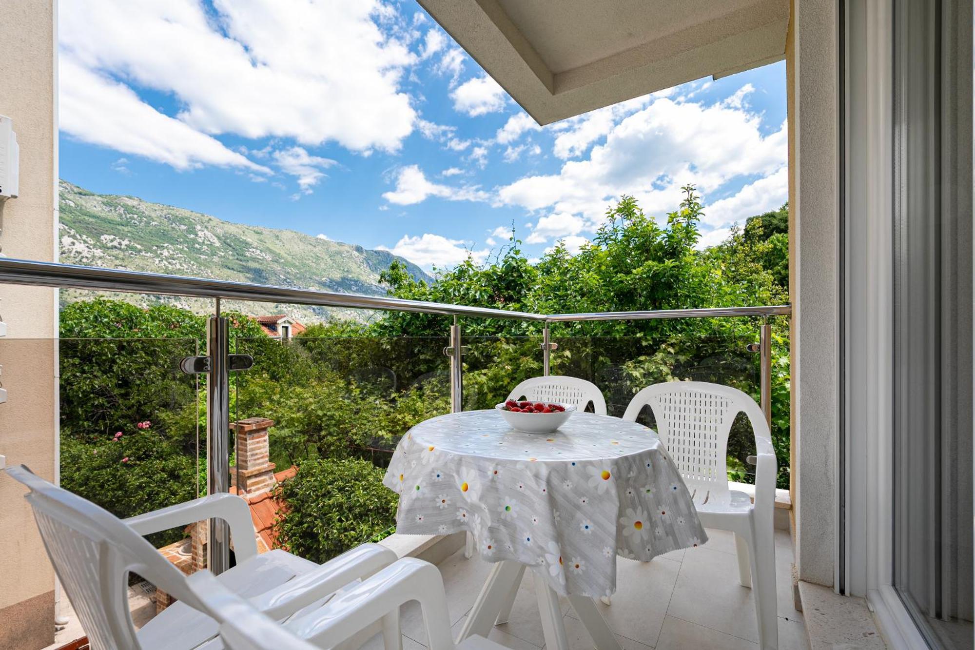 Hera Apartman *